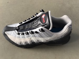 1357308D-02B5-46E3-BE77-FCC7F5E5905F